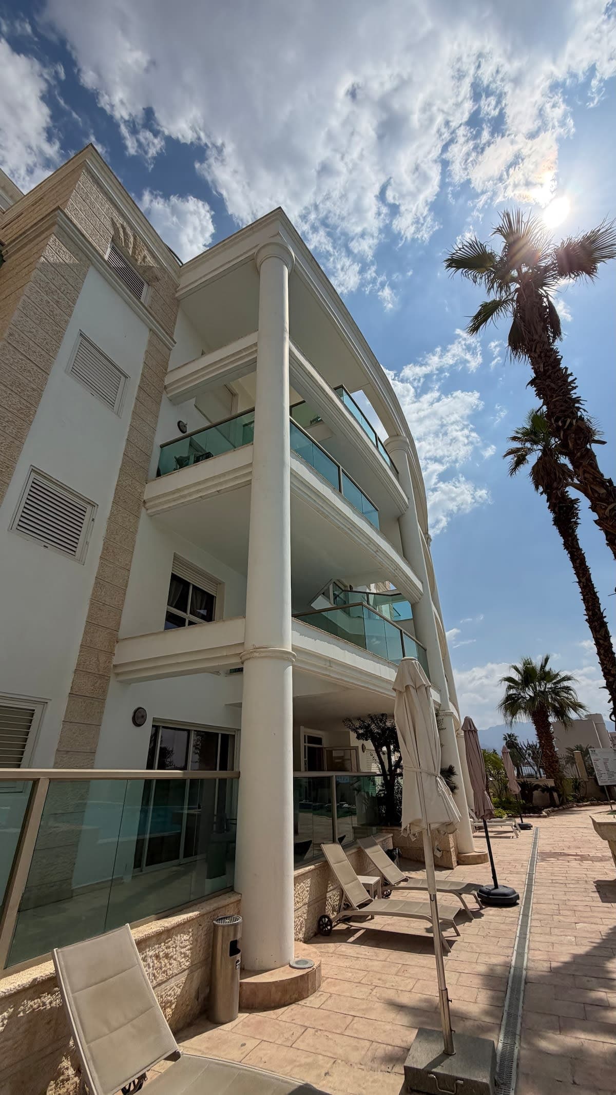 דירת במתחם הפלמורה 3 חדרי שינה וסלון 2 דק מהים — תמונה 5